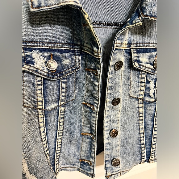 Mini jean vest size M (juniors) - Picture 3 of 8